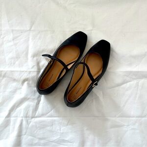 Time and Tru - memory foam mary janes !